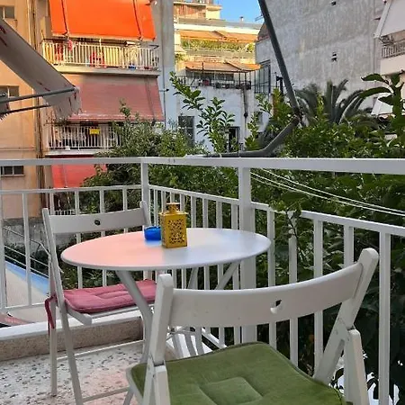 Athenian Vintage Style 2 Bdr Apartment Exterior photo