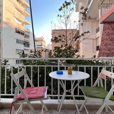 Athenian Vintage Style 2 Bdr Apartment Exterior photo