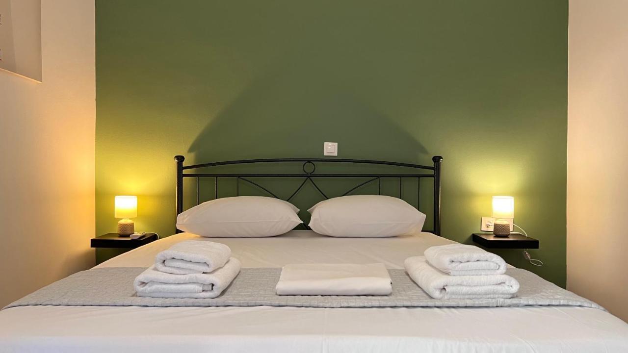 Apartment Athenian Vintage Style 2 Bdr Athens